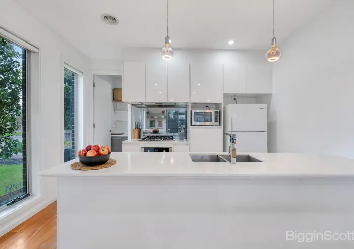 1/3 Edmund Street, Maidstone, VIC, Maidstone - Thumbnail 4