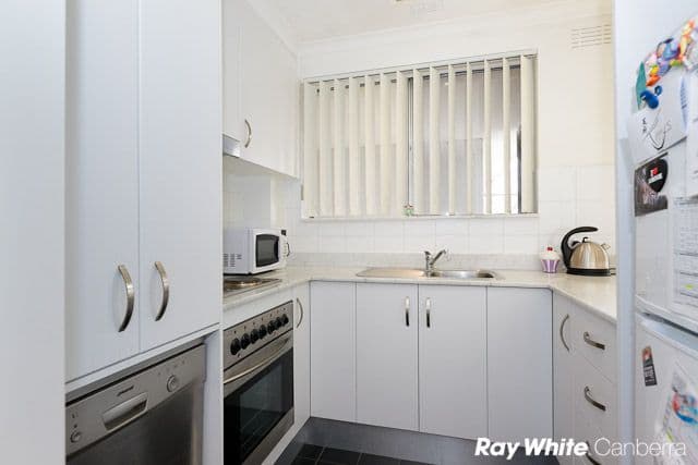 16 Discovery Street, RED HILL ACT 2603, Red Hill - Thumbnail 2