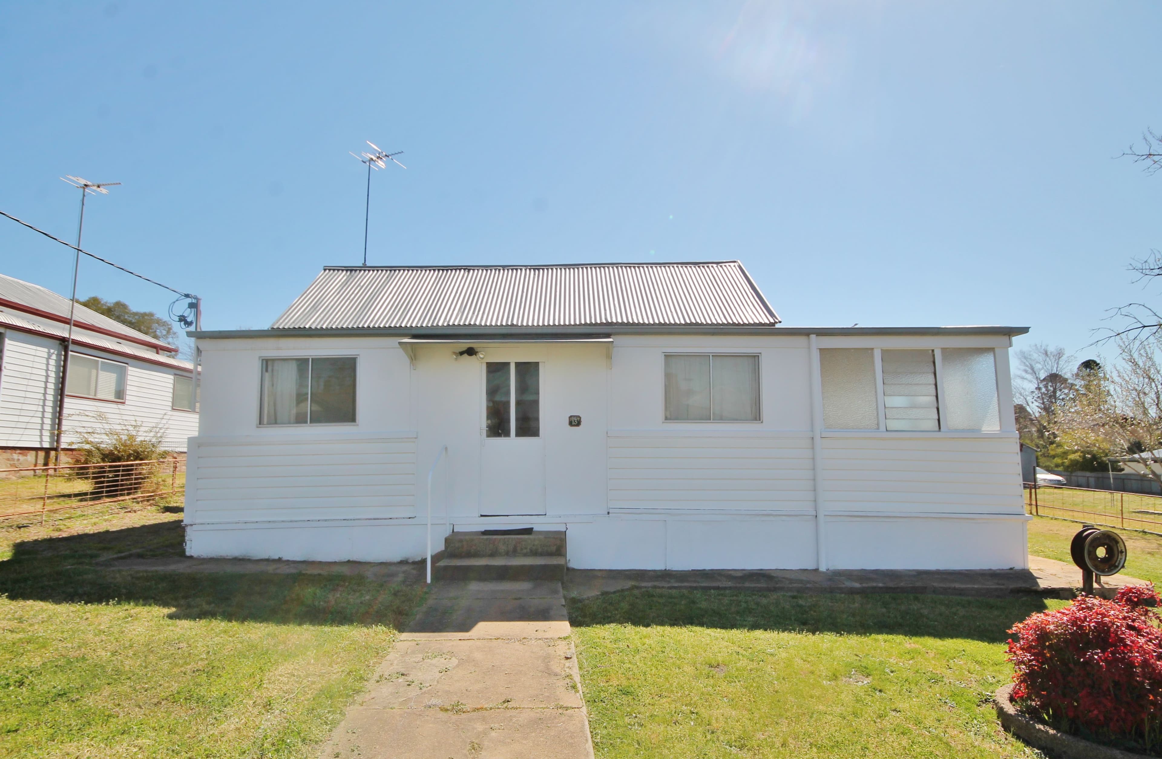 13 Yass Street, Young NSW 2594, Young - Image 1