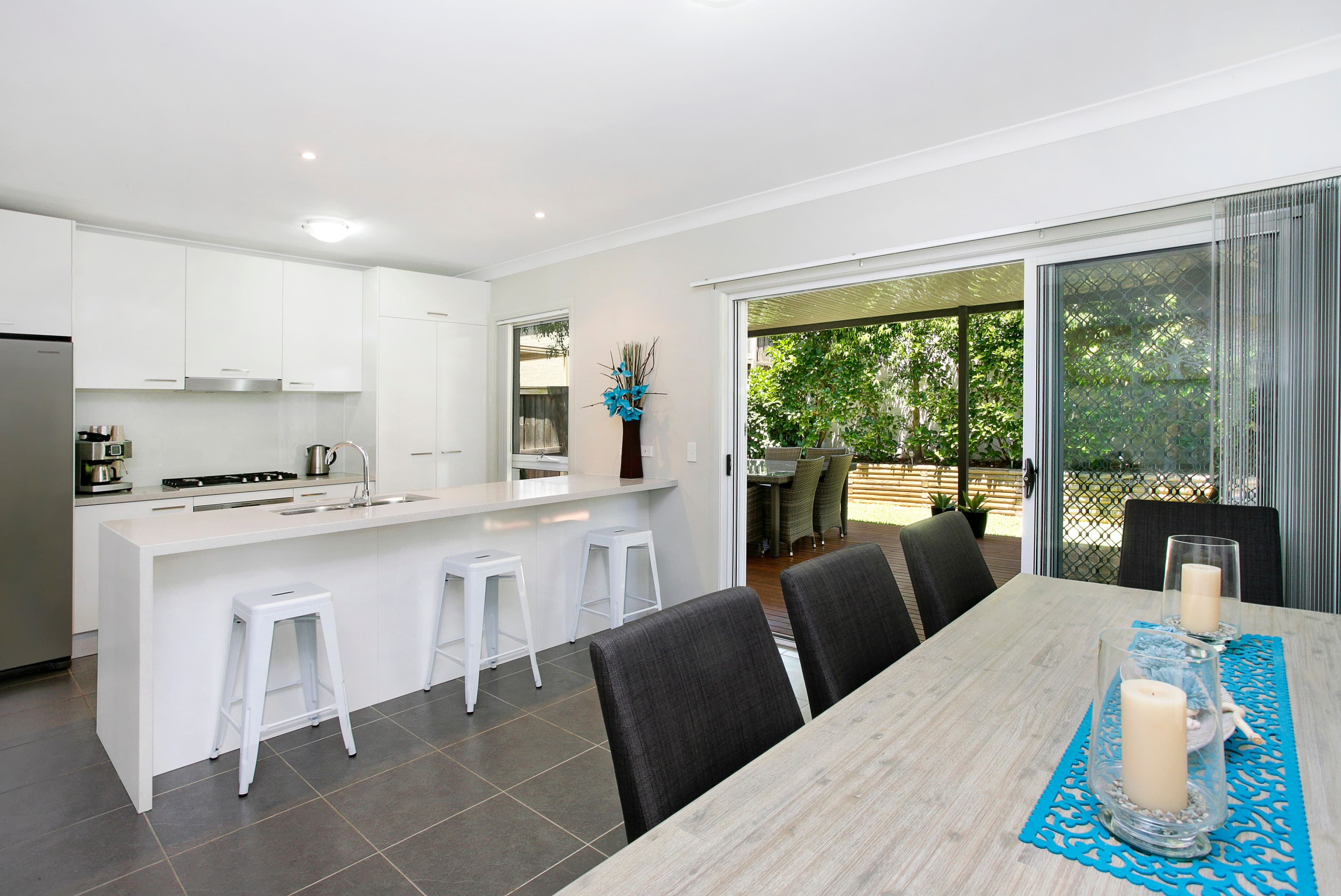 24 Stanley Avenue, Middleton Grange - Thumbnail 2