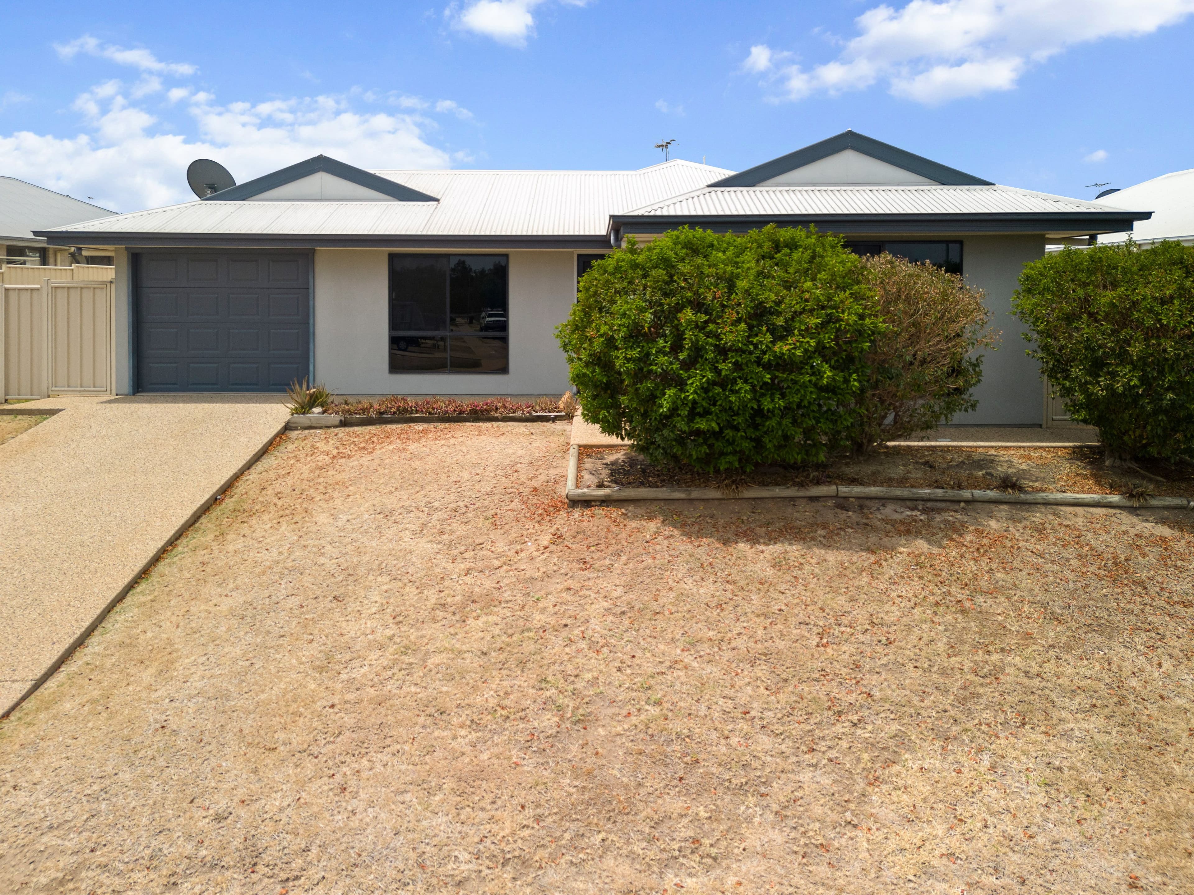 24 Scenic Drive, Emerald QLD 4720, Emerald - Image 1