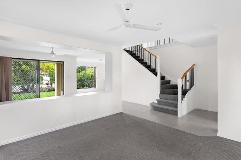 90 Billinghurst Crescent, Upper Coomera - Thumbnail 2
