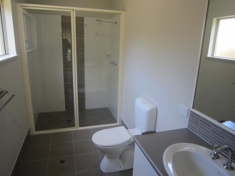43 Timberlea Drive E, BENTLEY PARK QLD 4869, Bentley Park - Thumbnail 5