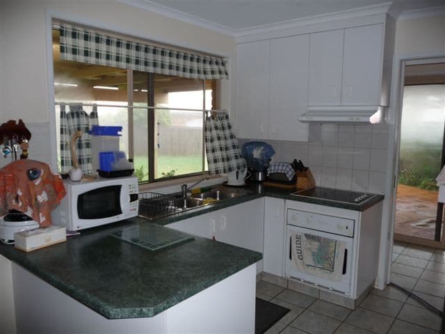 2   Todwana Court, GLENVALE QLD 4350, Glenvale - Thumbnail 3