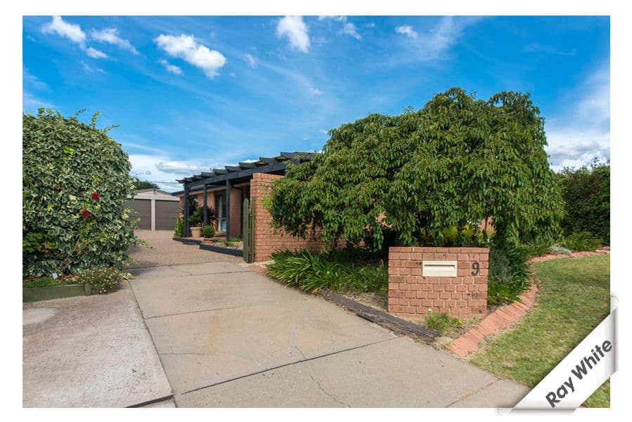 9 Tannabar Place, Isabella Plains ACT 2905, Isabella Plains - Thumbnail 2