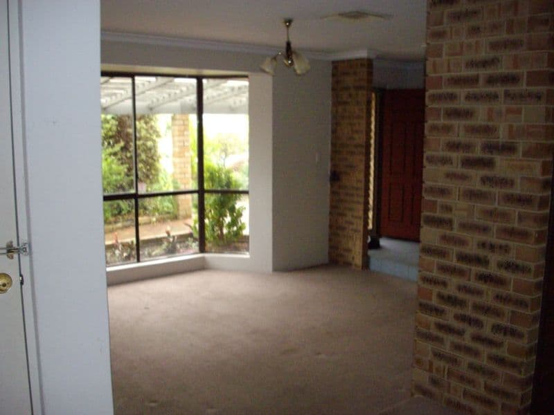 9 Sparrow Court, HIGH WYCOMBE WA 6057, High Wycombe - Thumbnail 2