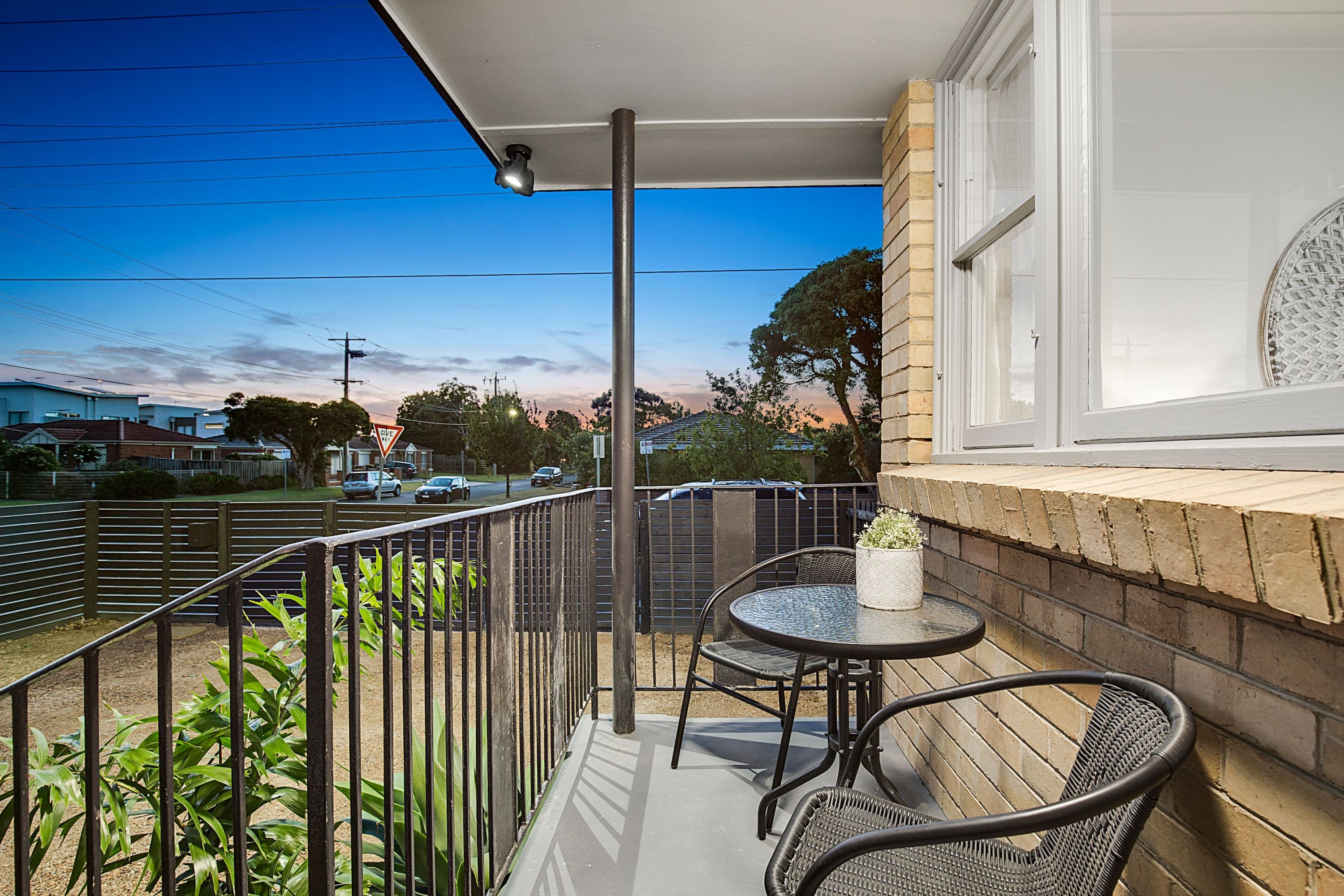 17 Erskine Street, Frankston VIC 3199, Frankston - Thumbnail 2
