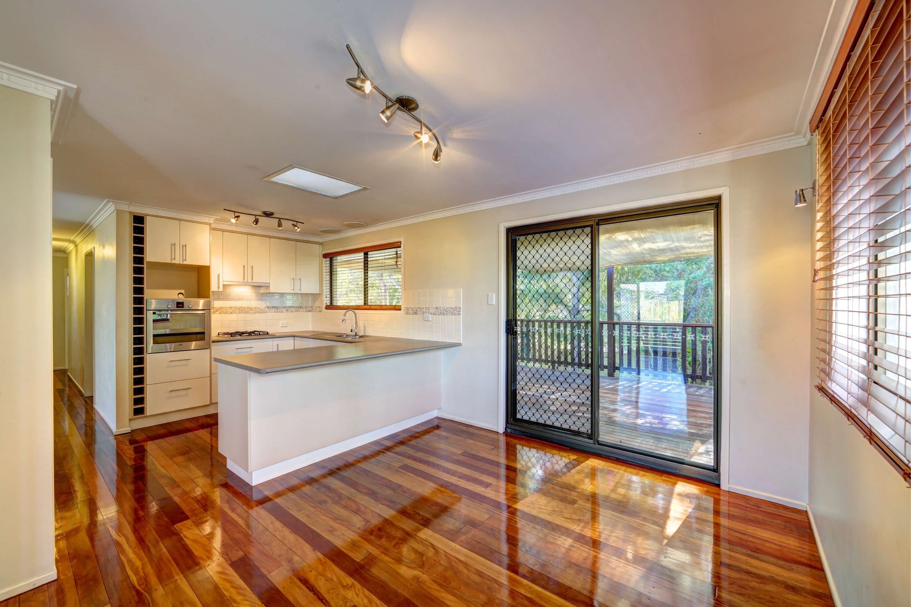 42A McNeilly Street, SVENSSON HEIGHTS QLD 4670, Svensson Heights - Thumbnail 7