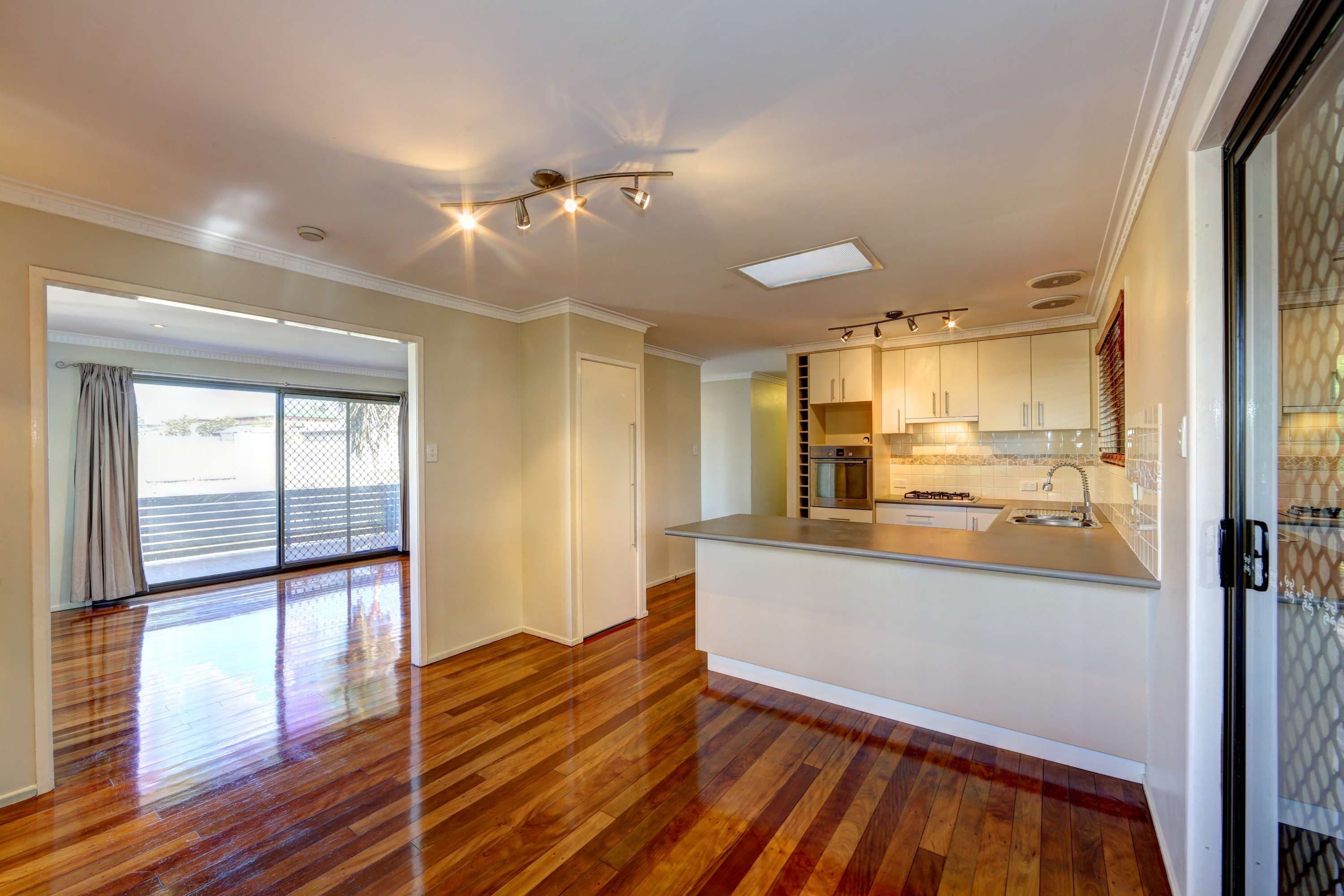 42A McNeilly Street, SVENSSON HEIGHTS QLD 4670, Svensson Heights - Thumbnail 8