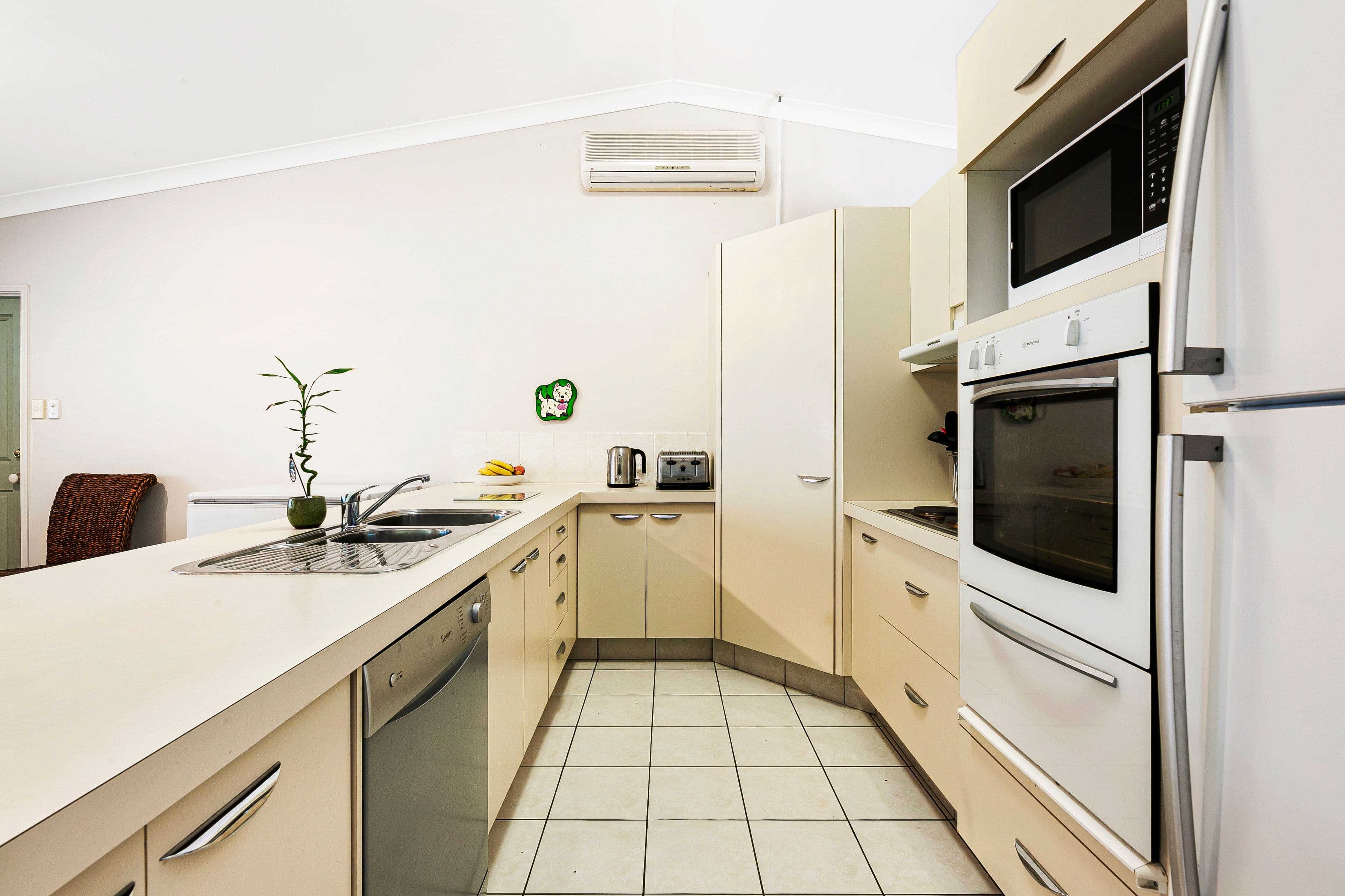 6 Maidstone Place, Robina QLD 4226, Robina - Thumbnail 7