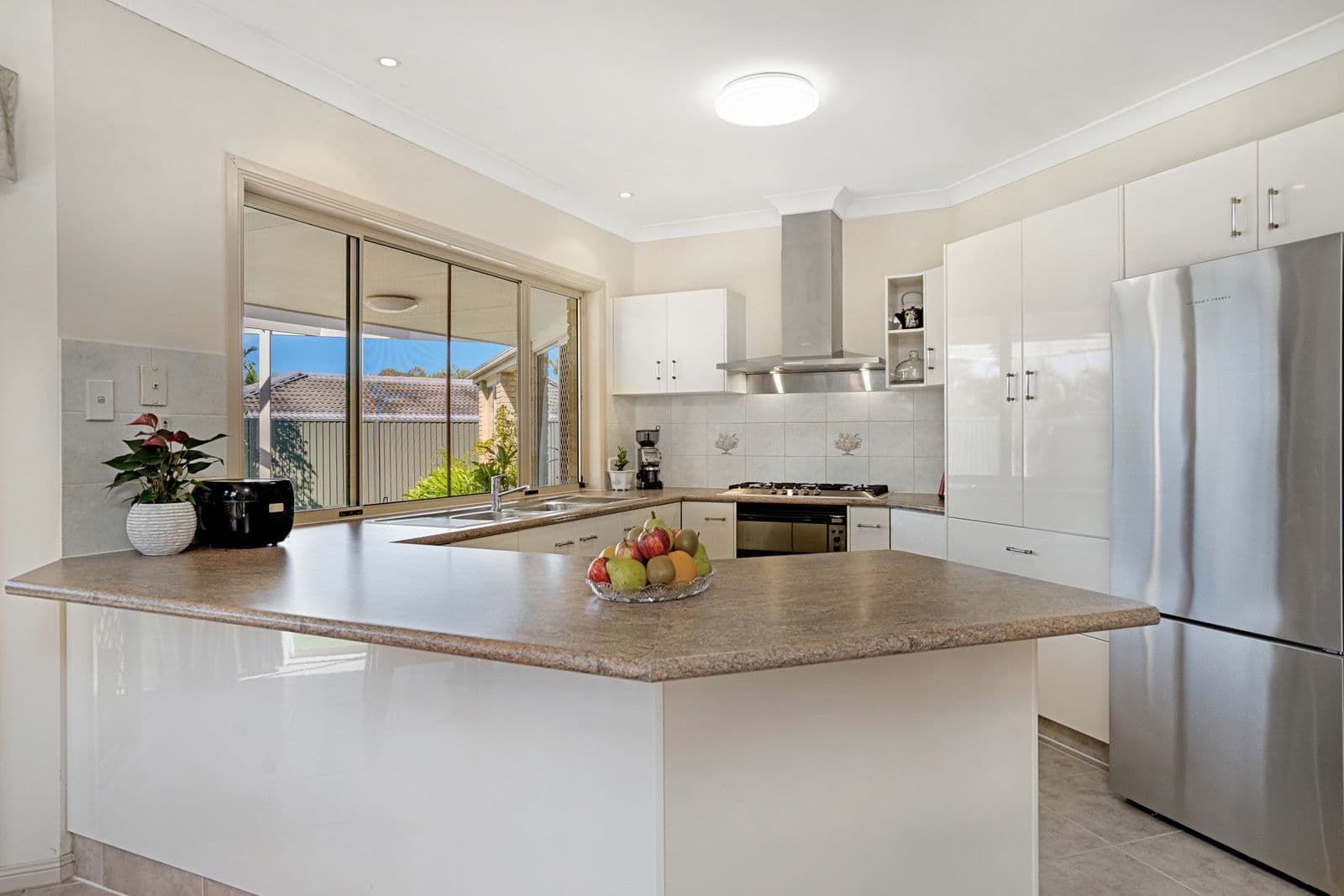 10 Swagman Court, Mudgeeraba QLD 4213, Mudgeeraba - Thumbnail 3