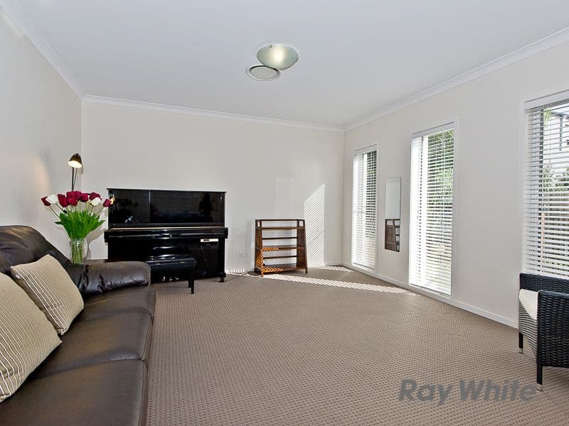 11 Canopus Street, BRIDGEMAN DOWNS QLD 4035, Bridgeman Downs - Thumbnail 3