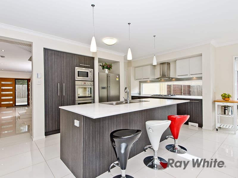 11 Canopus Street, BRIDGEMAN DOWNS QLD 4035, Bridgeman Downs - Thumbnail 6
