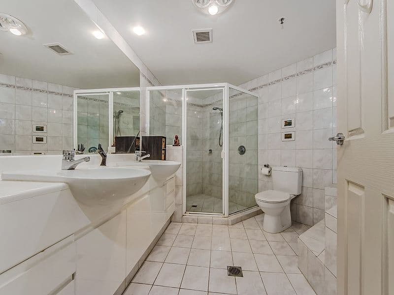 5 'Carmel By The Sea' 177 Old Burleigh Road, BROADBEACH QLD 4218, Broadbeach - Thumbnail 7