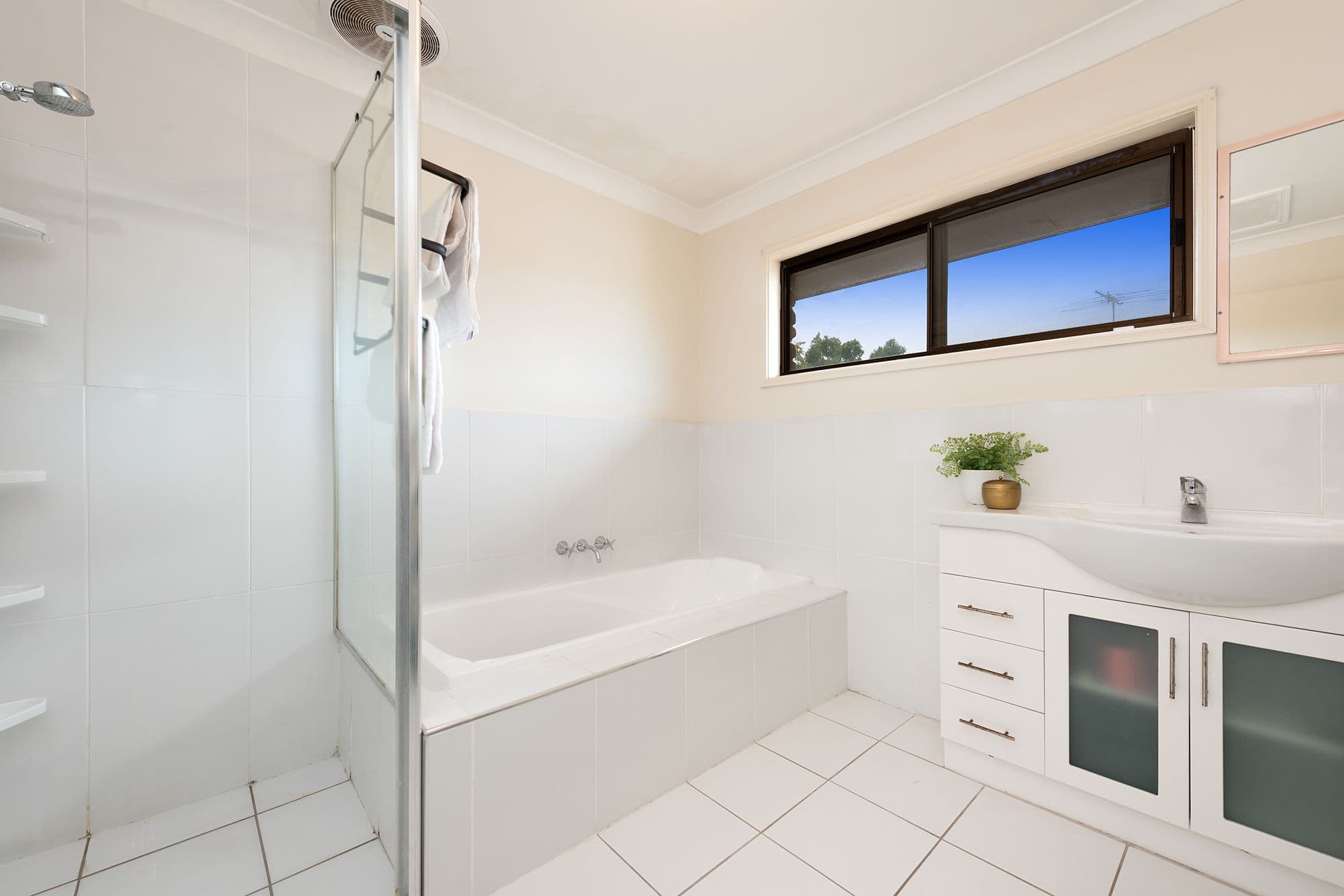 235 Wecker Road, Mansfield QLD 4122, Mansfield - Thumbnail 7