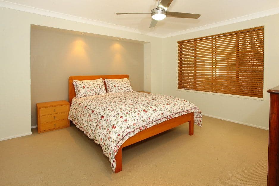 4 Ketch Court, MERMAID WATERS QLD 4218, Mermaid Waters - Thumbnail 7