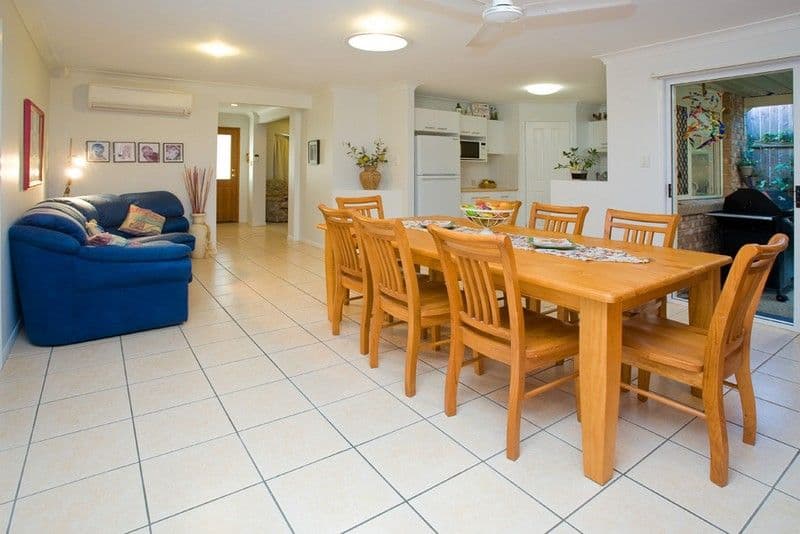 9 Harriet Court, SPRINGFIELD LAKES QLD 4300, Springfield Lakes - Thumbnail 3