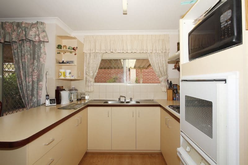 75 Beasley Road, LEEMING WA 6149, Leeming - Thumbnail 4
