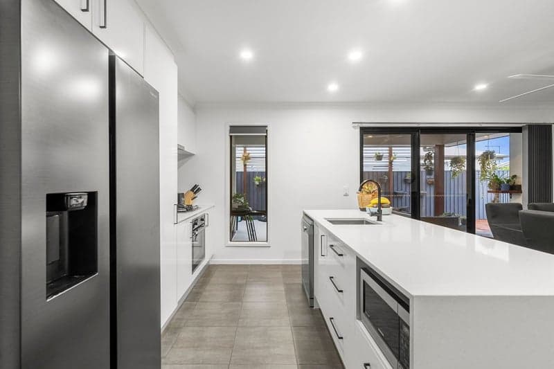 10 Cameron Street, Baringa - Thumbnail 6