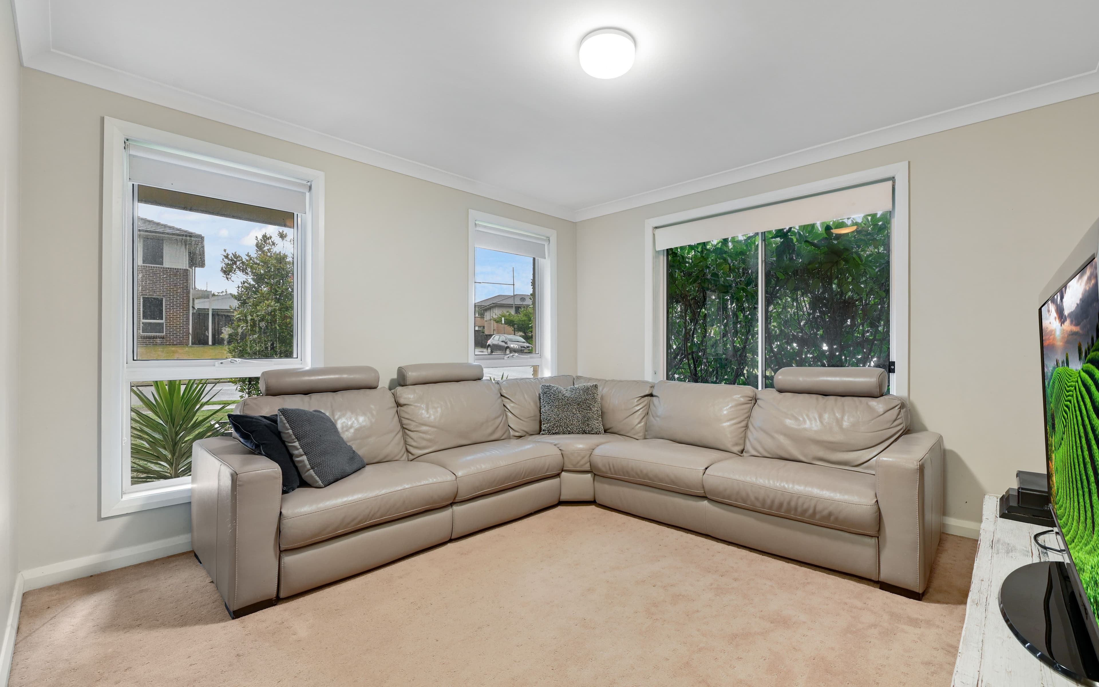 1 Larkin Street, BARDIA NSW 2565, Bardia - Thumbnail 2