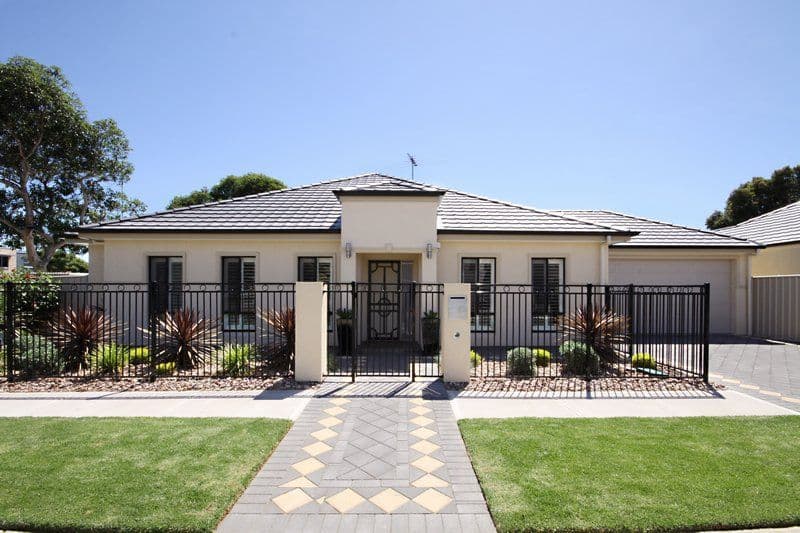 1 William Avenue, HENLEY BEACH SOUTH SA 5022, Henley Beach South - Image 1
