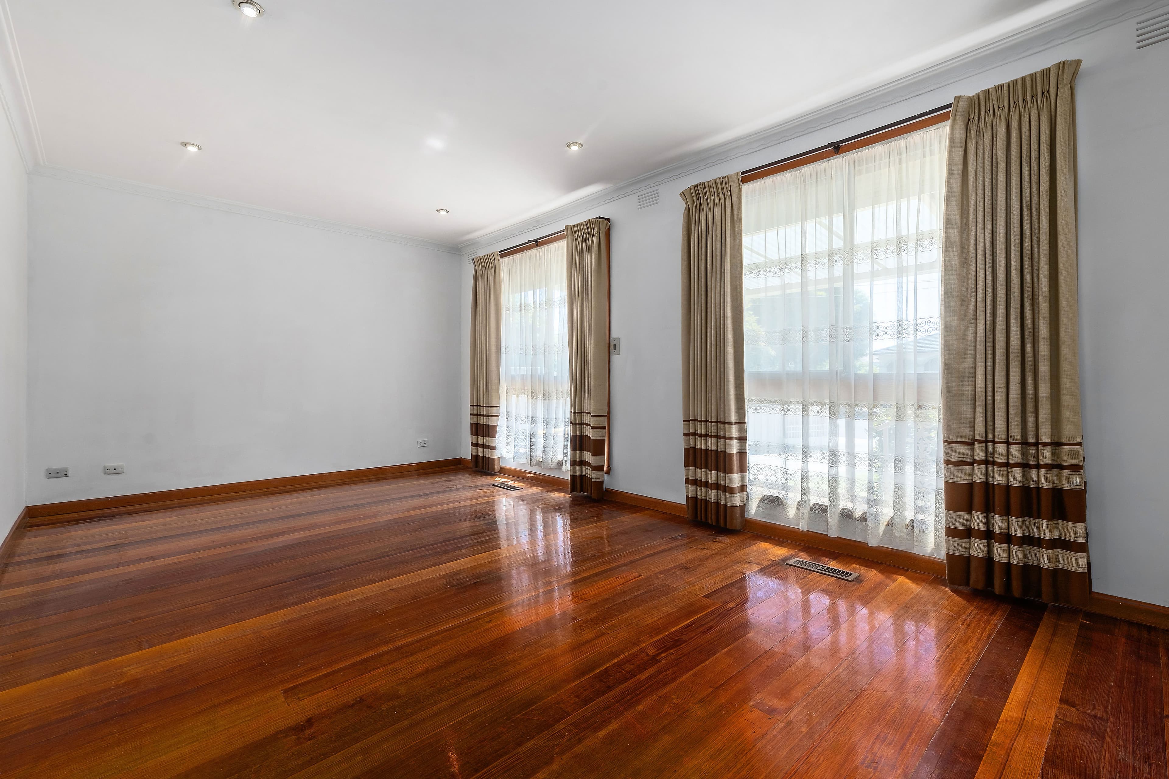 2 Northey Close, Thomastown VIC 3074, Thomastown - Thumbnail 3