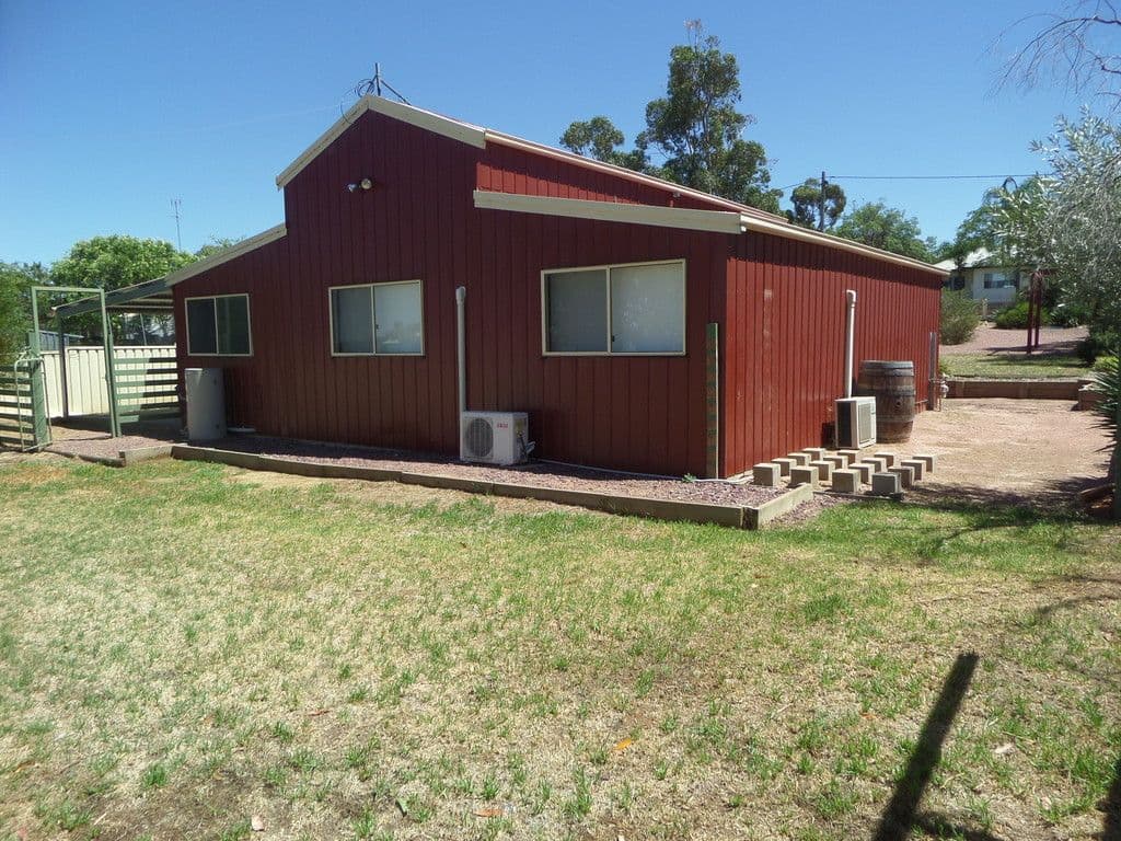 18 Frank Street, Narrandera NSW 2700, Narrandera - Thumbnail 3