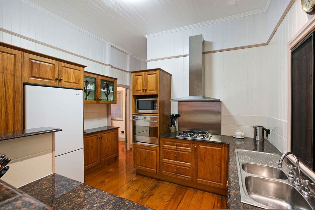 64 THOMAS Street, Greenslopes QLD 4120, Greenslopes - Thumbnail 5