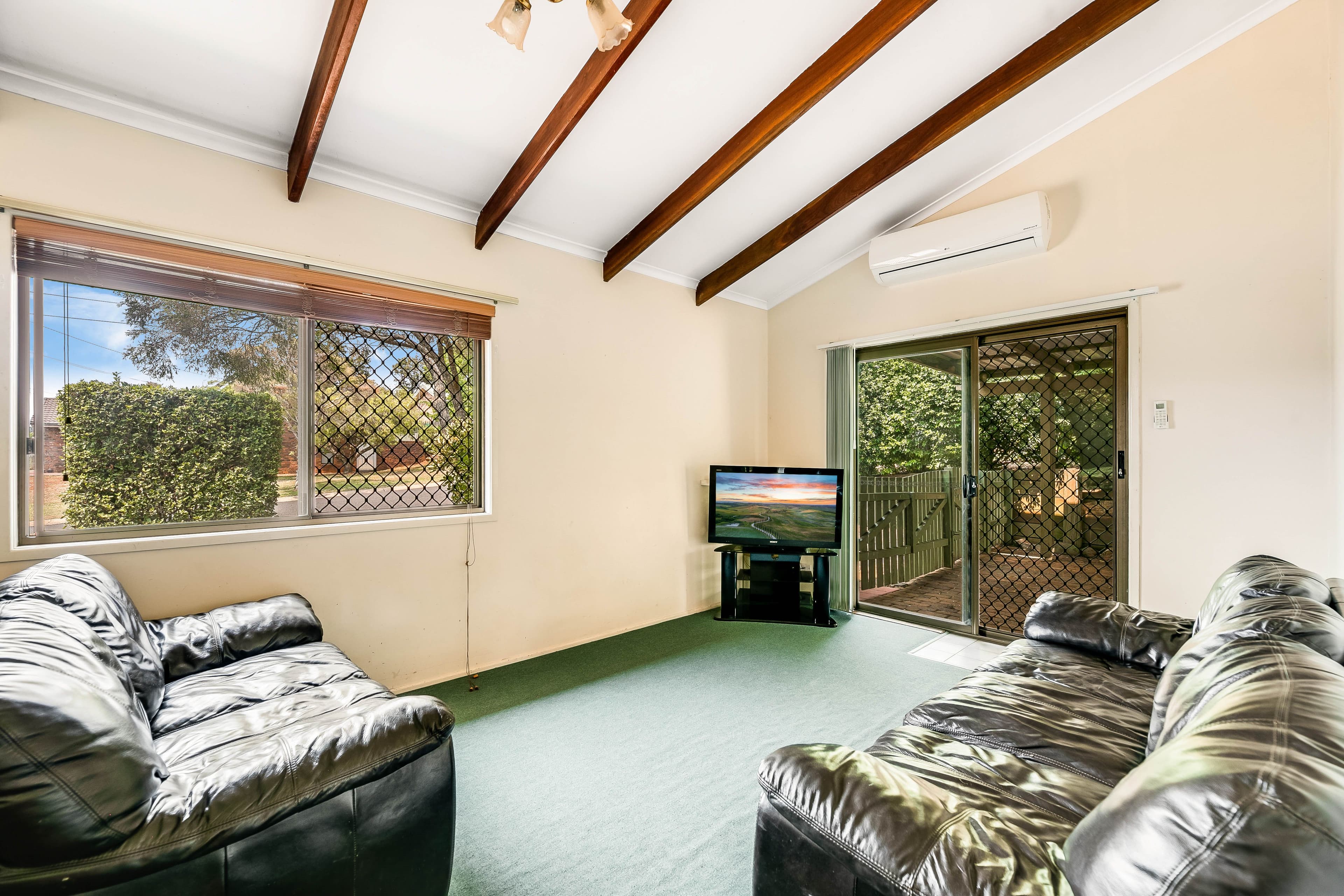 17 Kratzmann Court, Kearneys Spring QLD 4350, Kearneys Spring - Thumbnail 4