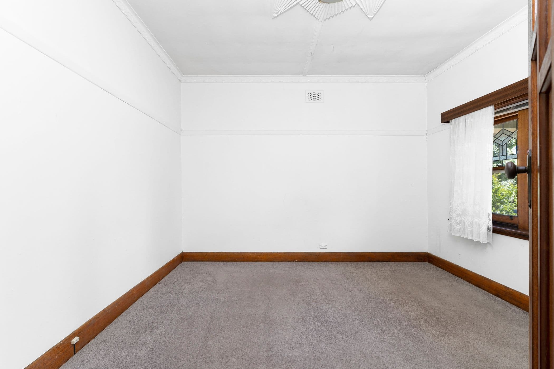 65 Lambert Street, Ararat VIC 3377, Ararat - Thumbnail 7