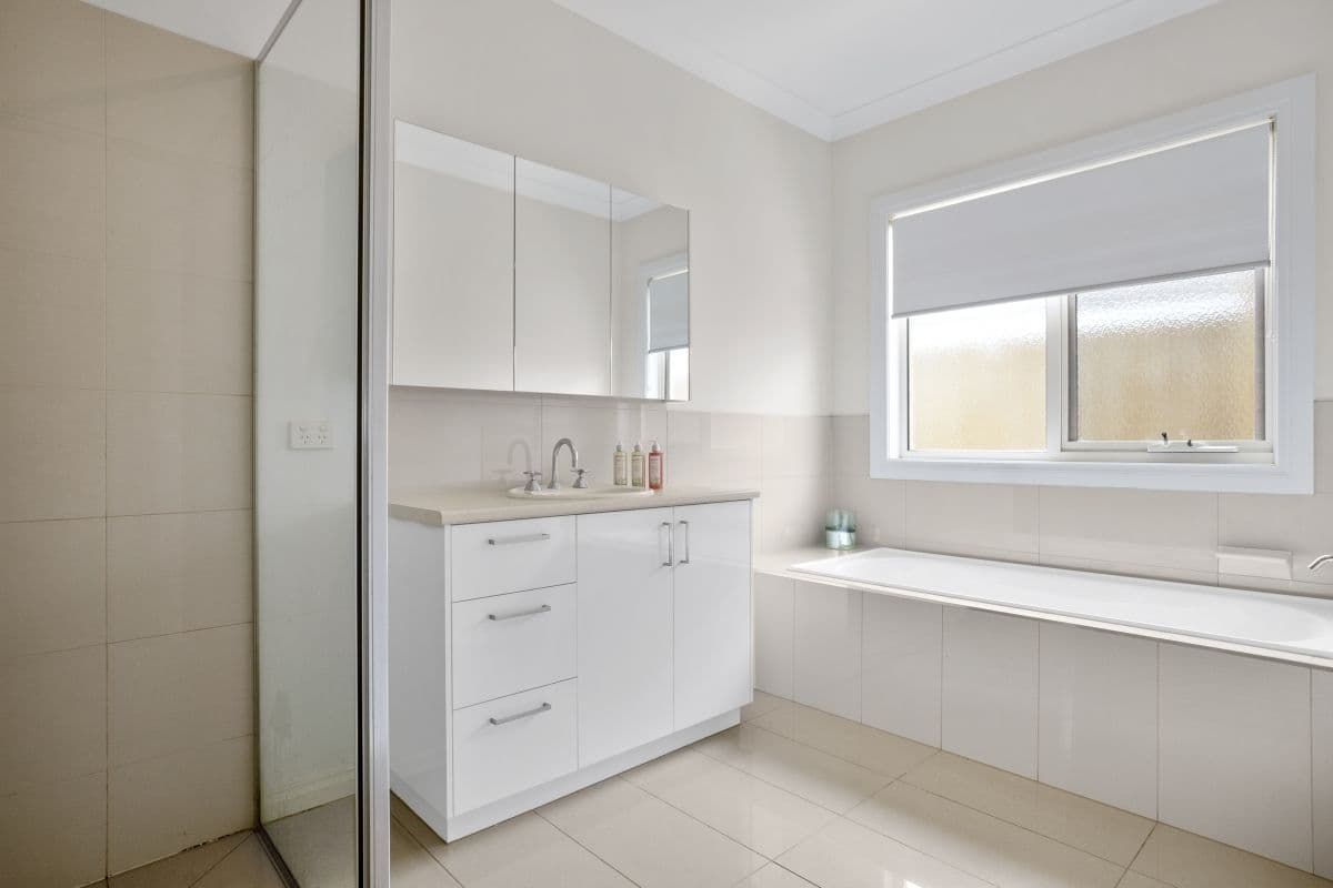 24 Charter Road, Werribee VIC 3030, Werribee - Thumbnail 8