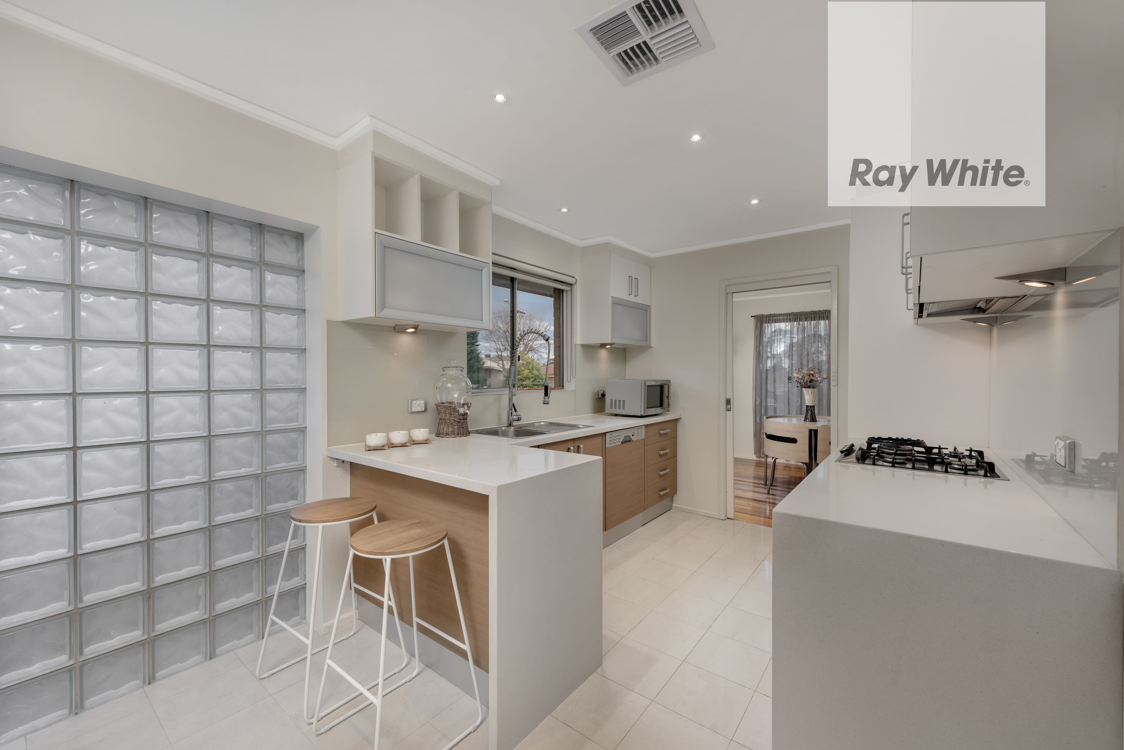 37 Greenwood Drive, Bundoora VIC 3083, Bundoora - Thumbnail 2