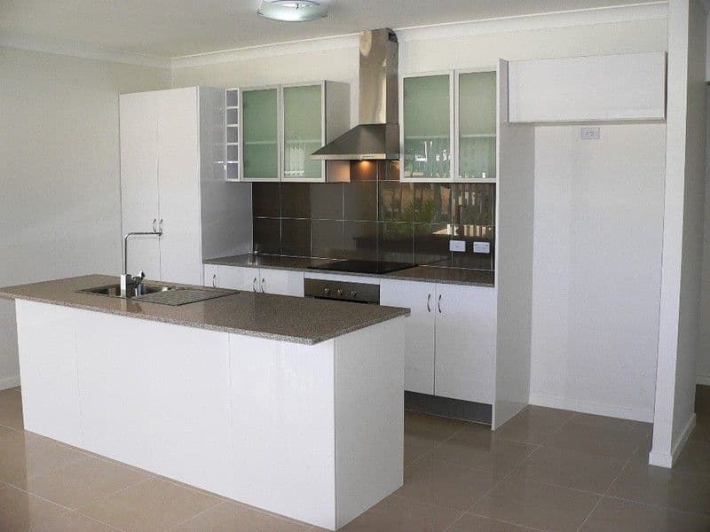 15 Greendragon Crescent, UPPER COOMERA QLD 4209, Upper Coomera - Thumbnail 3