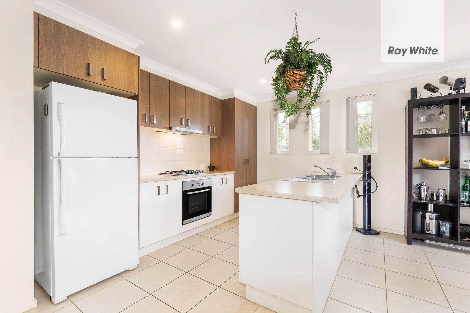 20 Hillgrove Way, Mernda VIC 3754, Mernda - Thumbnail 2