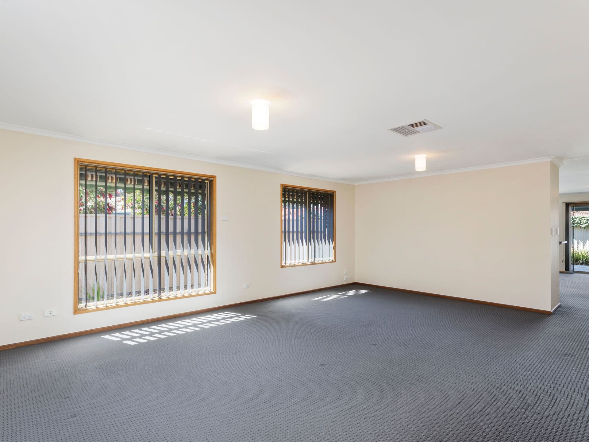 18 Spruce Avenue, Seaford SA 5169, Seaford - Thumbnail 3
