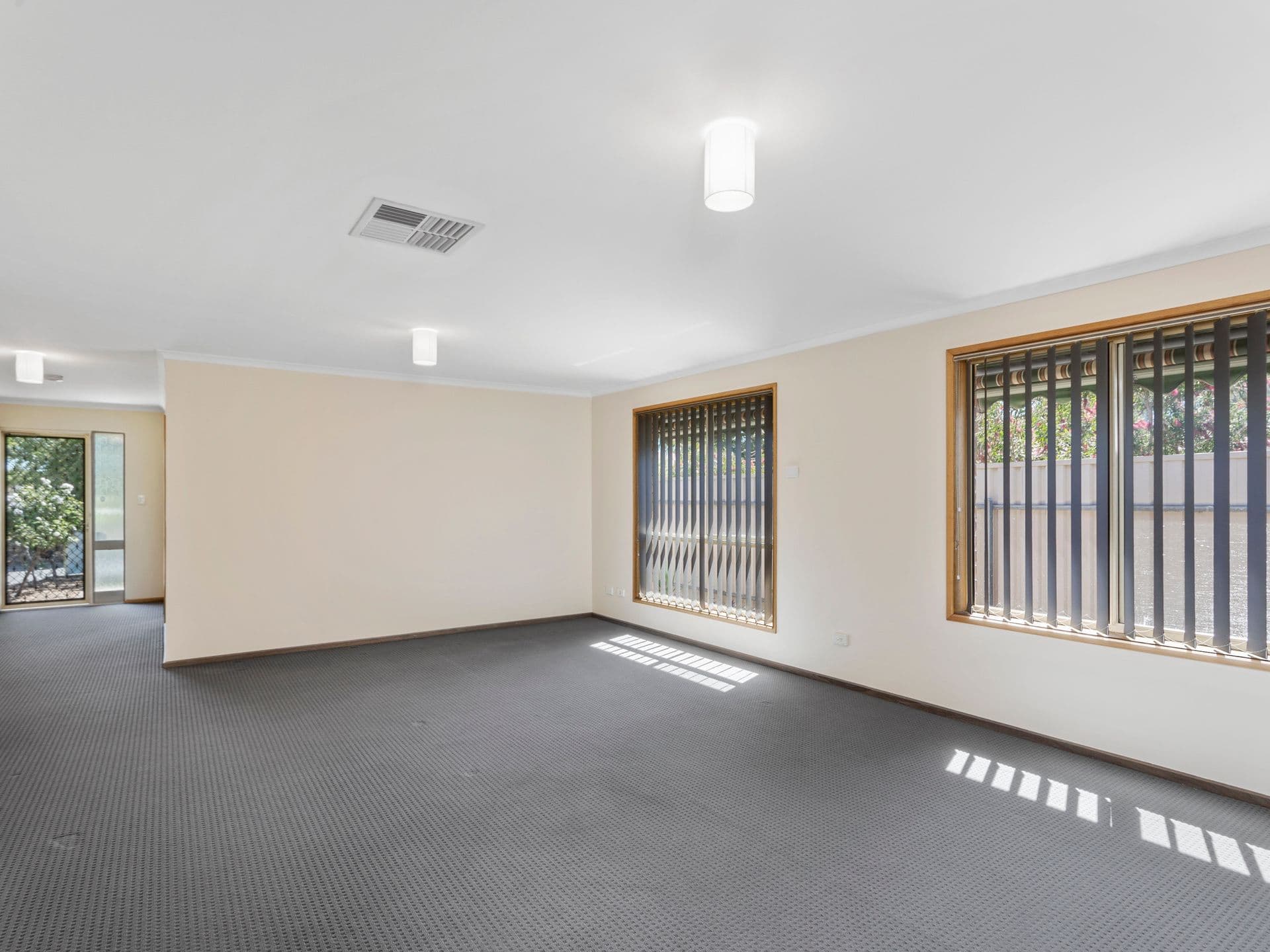 18 Spruce Avenue, Seaford SA 5169, Seaford - Thumbnail 4