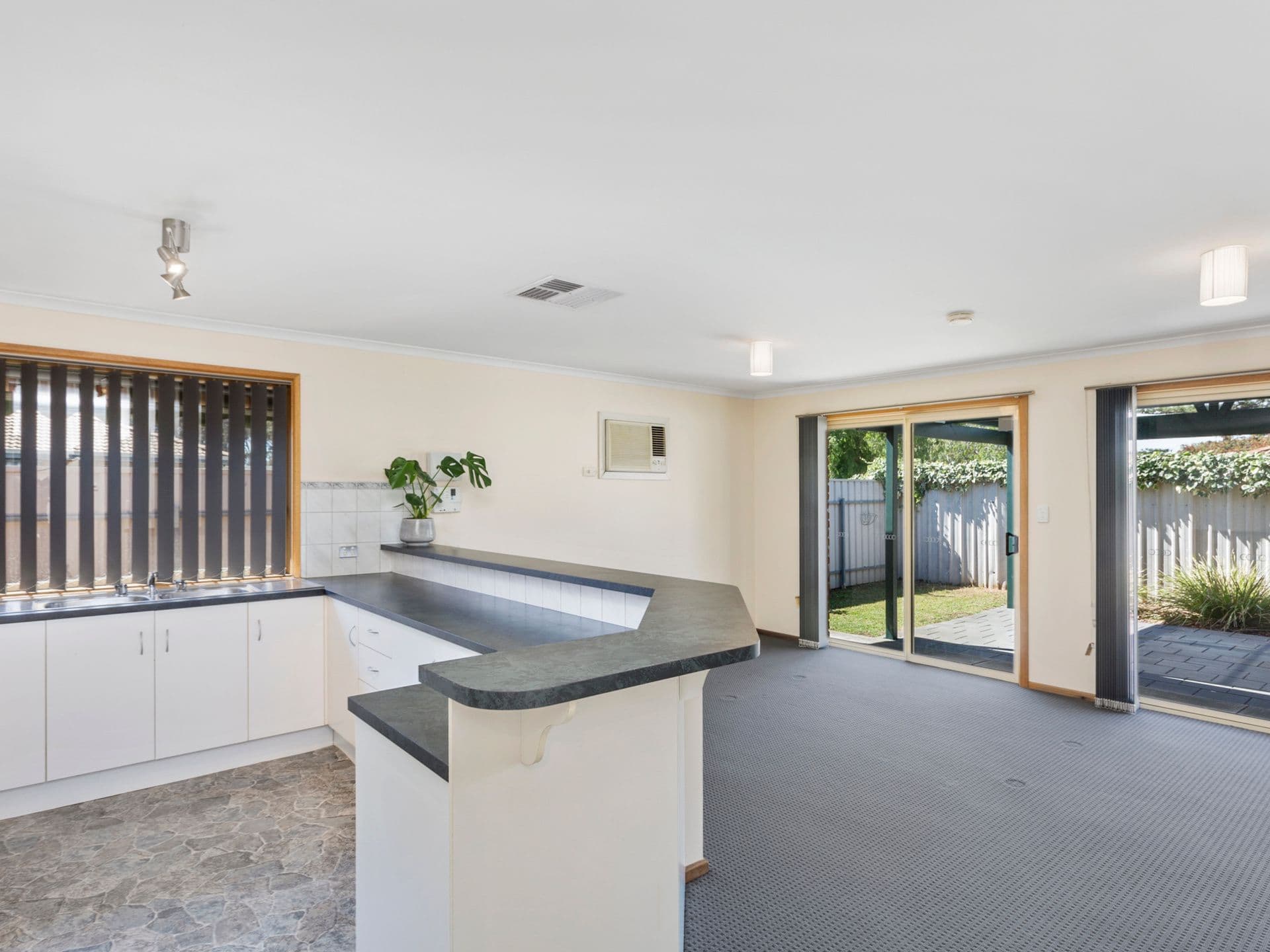 18 Spruce Avenue, Seaford SA 5169, Seaford - Thumbnail 5