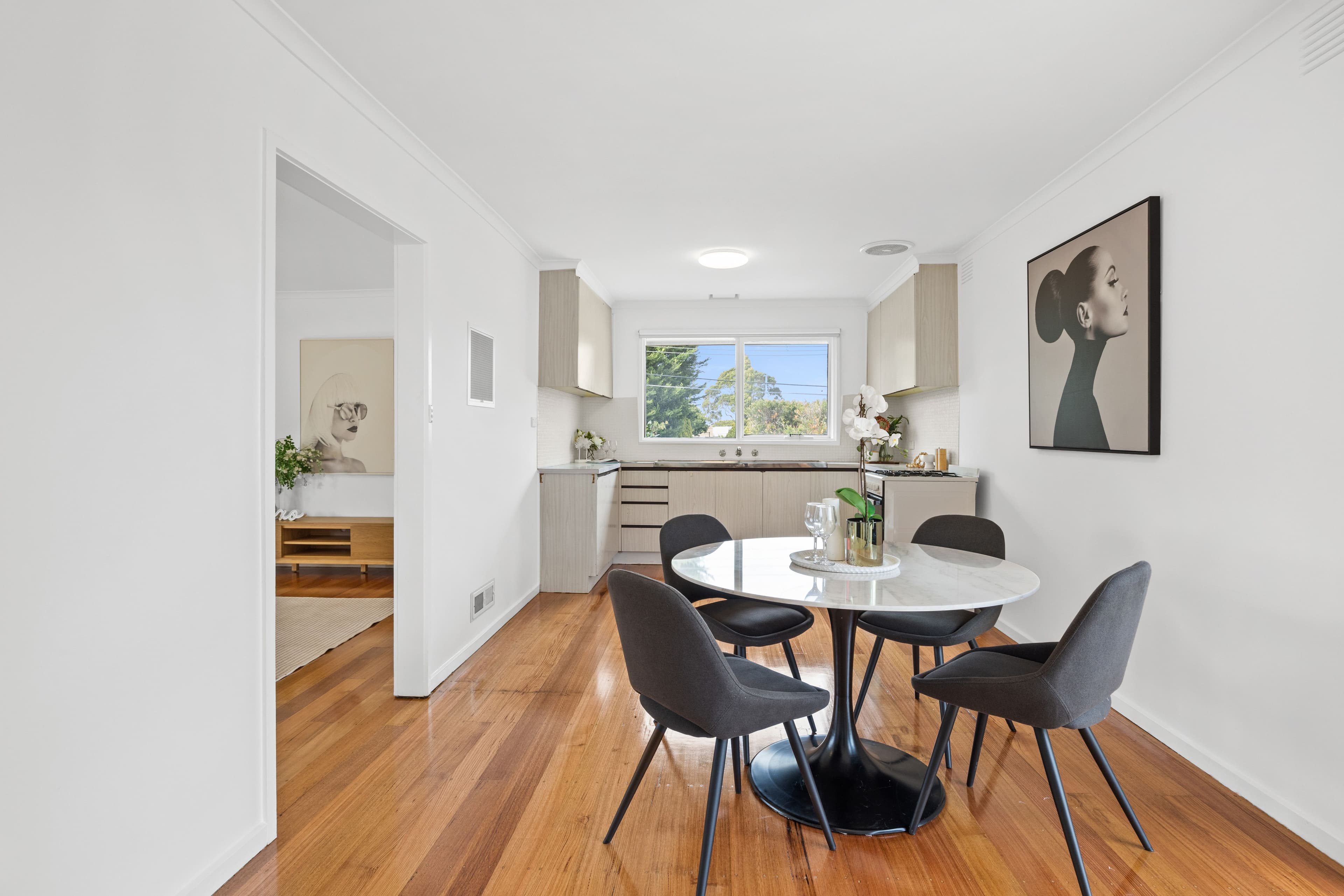 14 Delacombe Court, Cheltenham VIC 3192, Cheltenham - Thumbnail 2