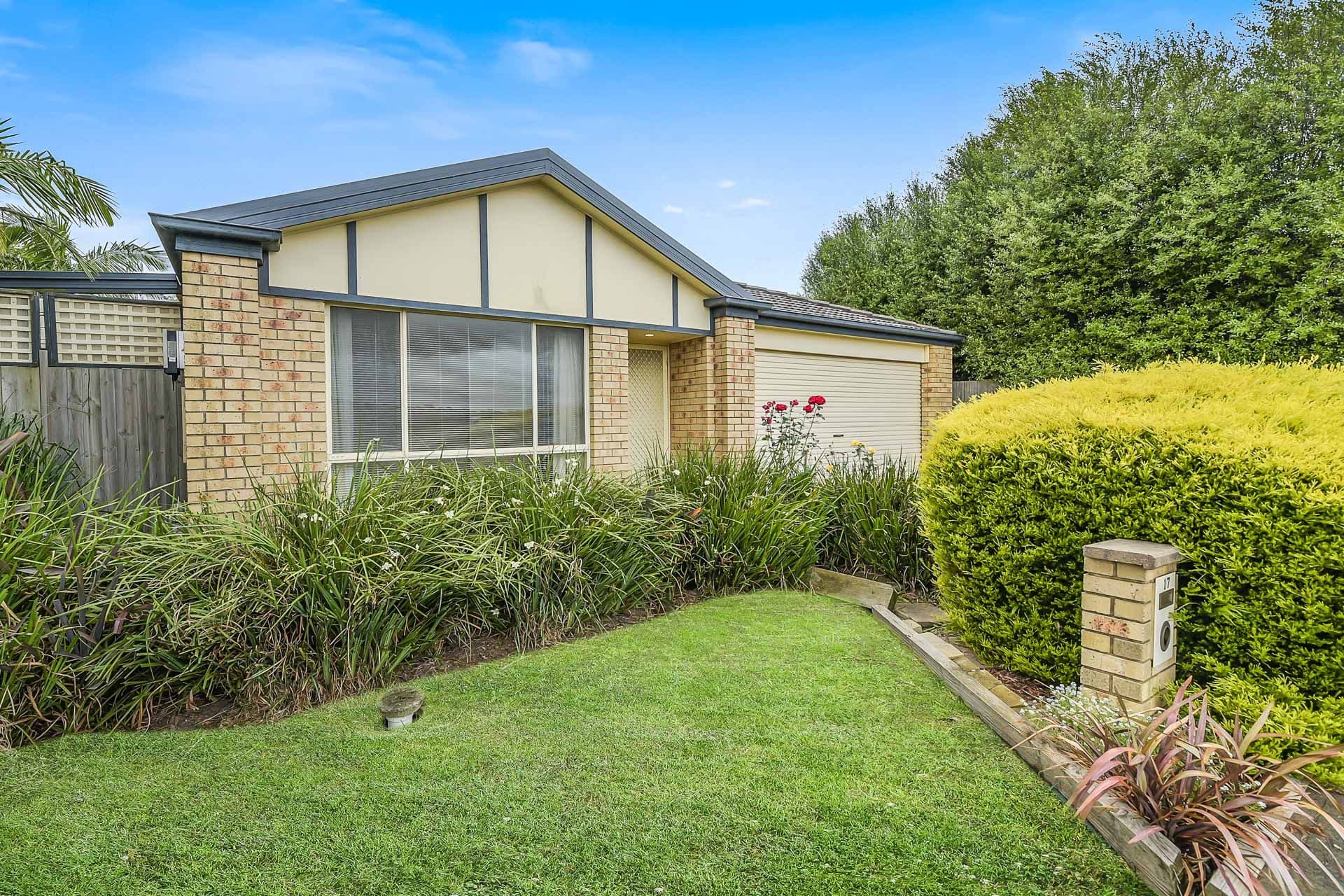 17 Kinsale View, Berwick VIC 3806, Berwick - Thumbnail 3