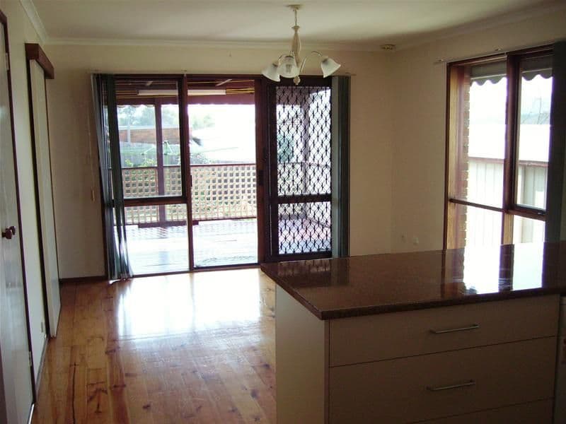 16 Poorinda Rise, NARRE WARREN VIC 3805, Narre Warren - Thumbnail 3