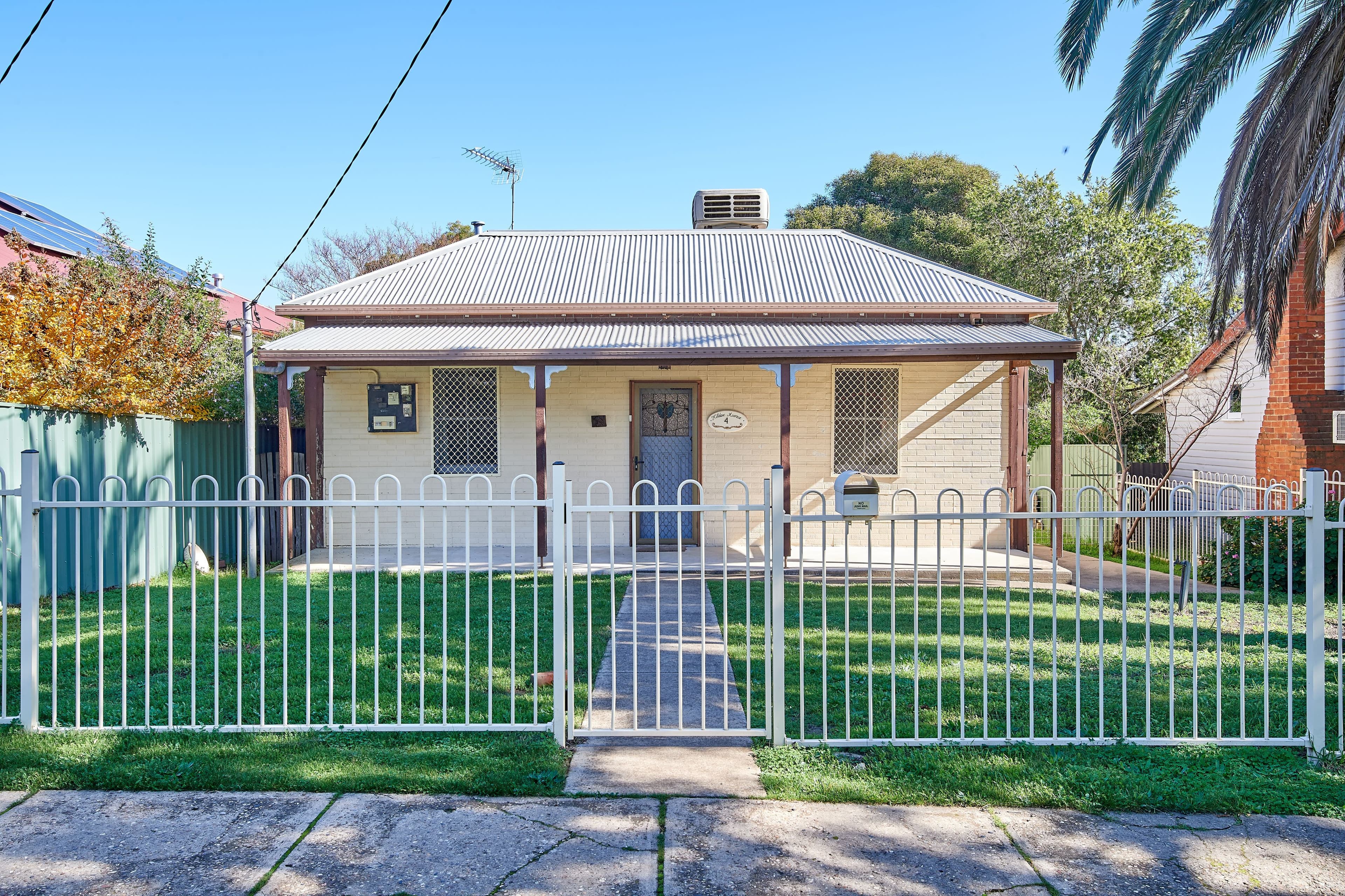 4 Kildare Street, Turvey Park NSW 2650, Turvey Park - Image 1