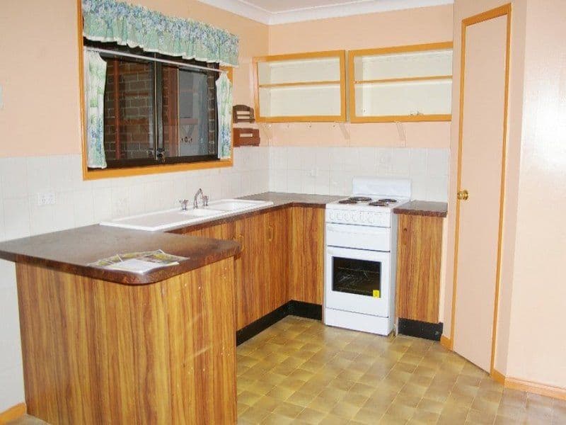 4 St Thomas Court, DECEPTION BAY QLD 4508, Deception Bay - Thumbnail 4