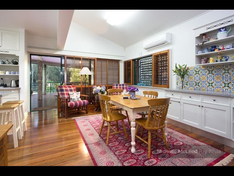 15 Haysom Close, CHAPEL HILL QLD 4069, Chapel Hill - Thumbnail 7