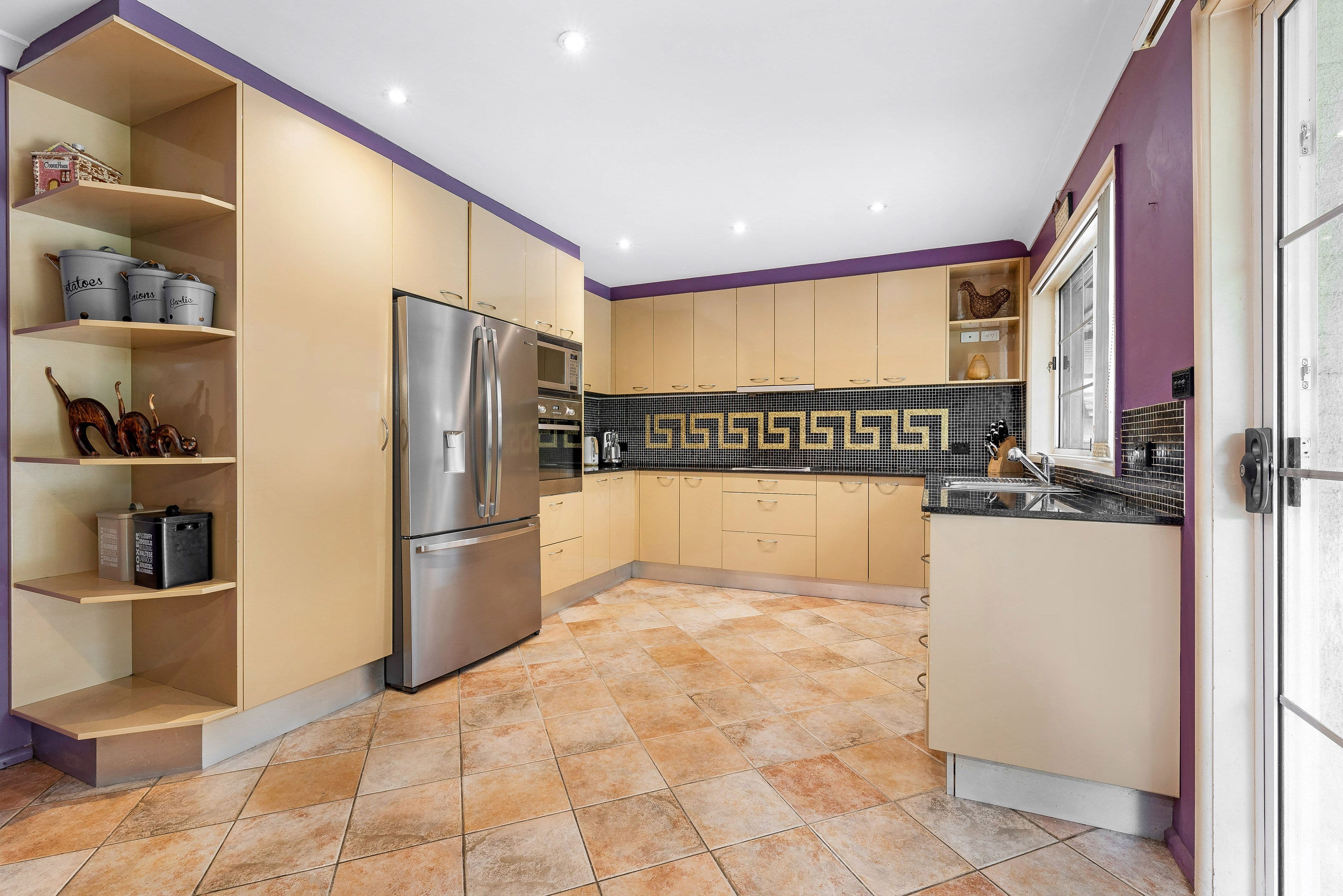 11 Kurrajong Avenue, Georges Hall NSW 2198, Georges Hall - Thumbnail 4
