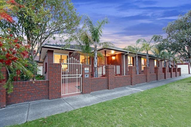 1 San Leandro Drive, RESERVOIR VIC 3073, Reservoir - Thumbnail 2