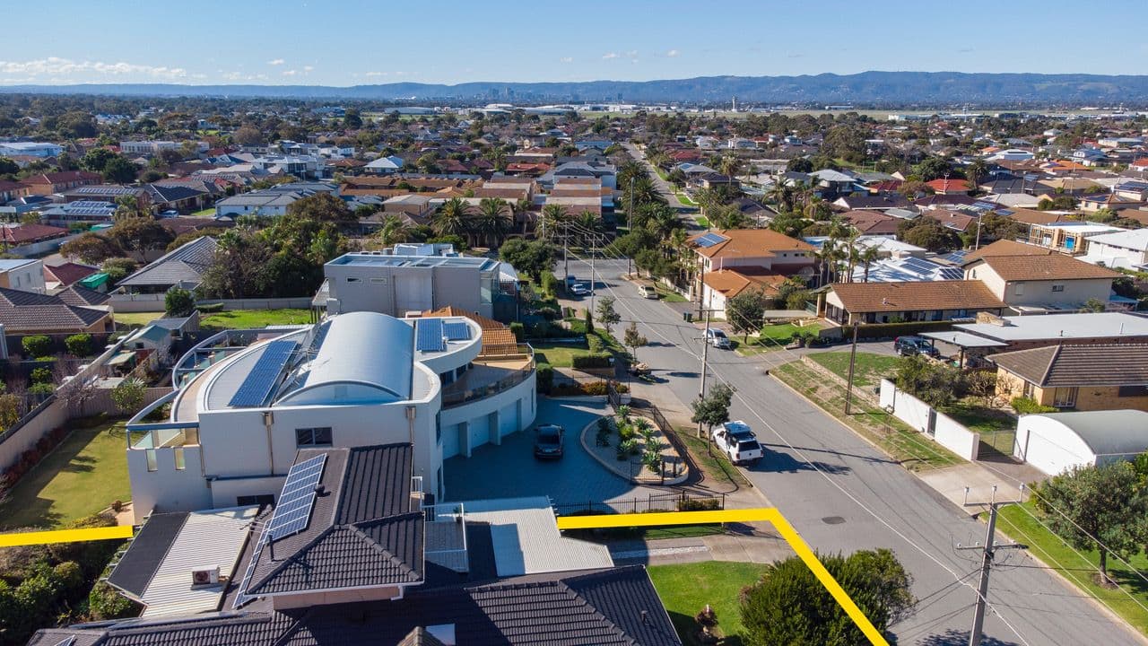 10 Stanhope Street, West Beach SA 5024, West Beach - Thumbnail 2
