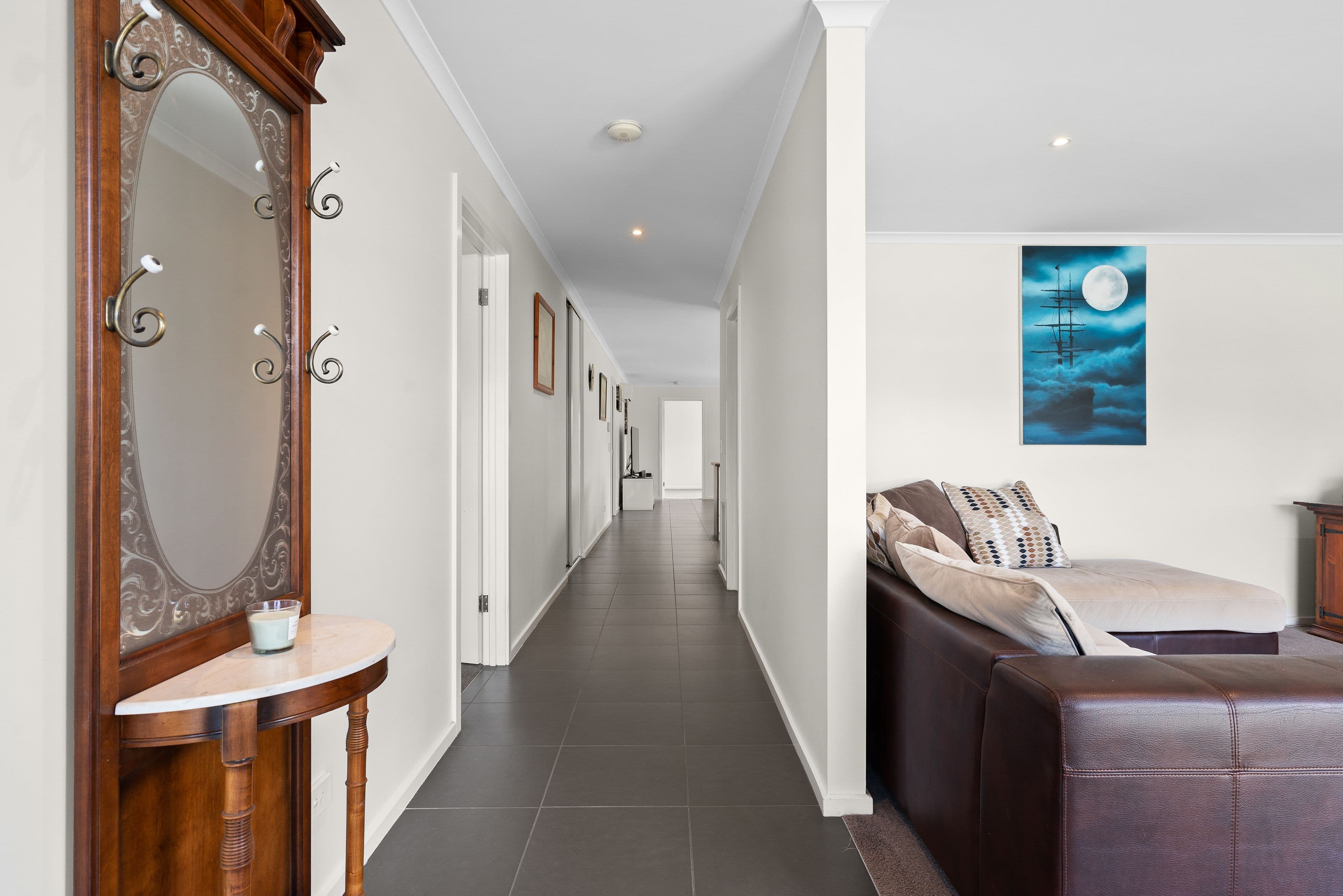24 Nankeen Avenue, Lara VIC 3212, Lara - Thumbnail 2
