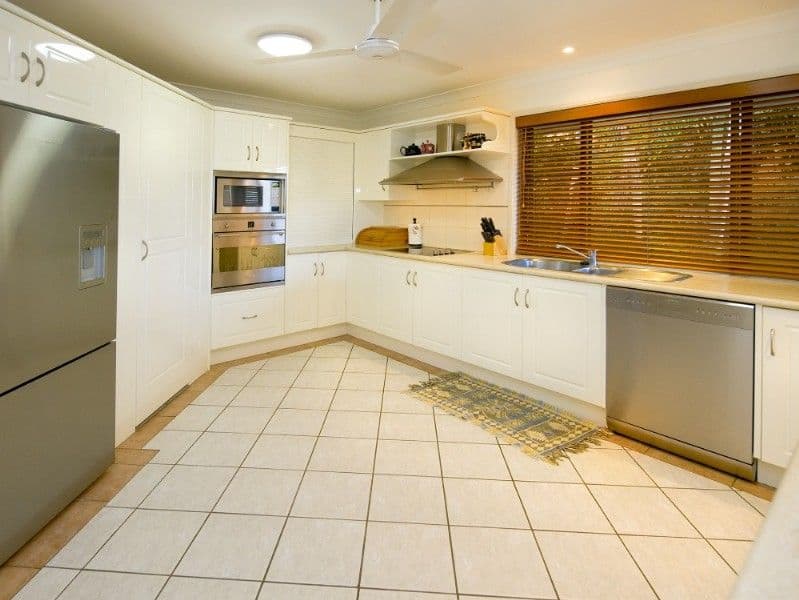 32 Forbes Avenue, FRENCHVILLE QLD 4701, Frenchville - Thumbnail 3