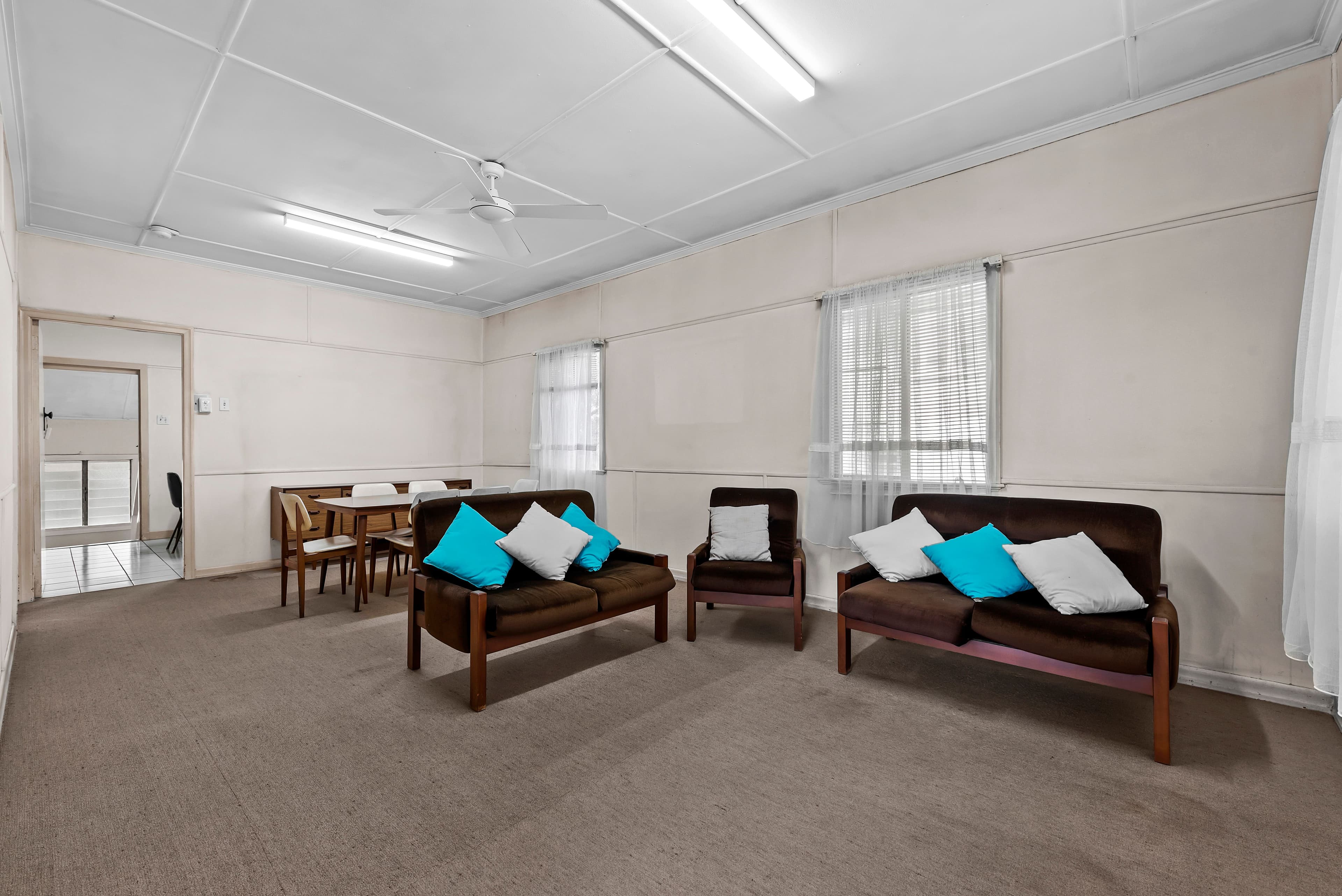 32 Bayford Street, Oxley QLD 4075, Oxley - Thumbnail 2