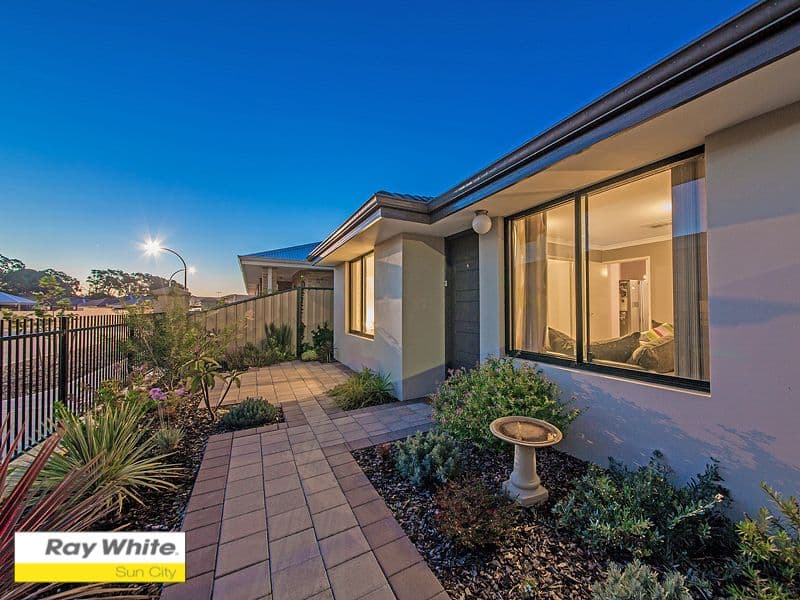 20 WYPERFELD Street, YANCHEP WA 6035, Yanchep - Thumbnail 2